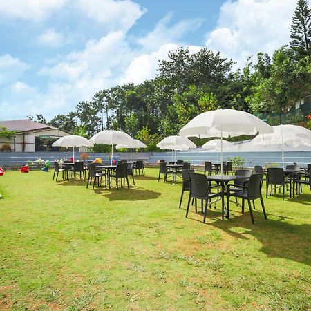 La Nicholas Lake View By Summit Hotels Shillong Buitenkant foto