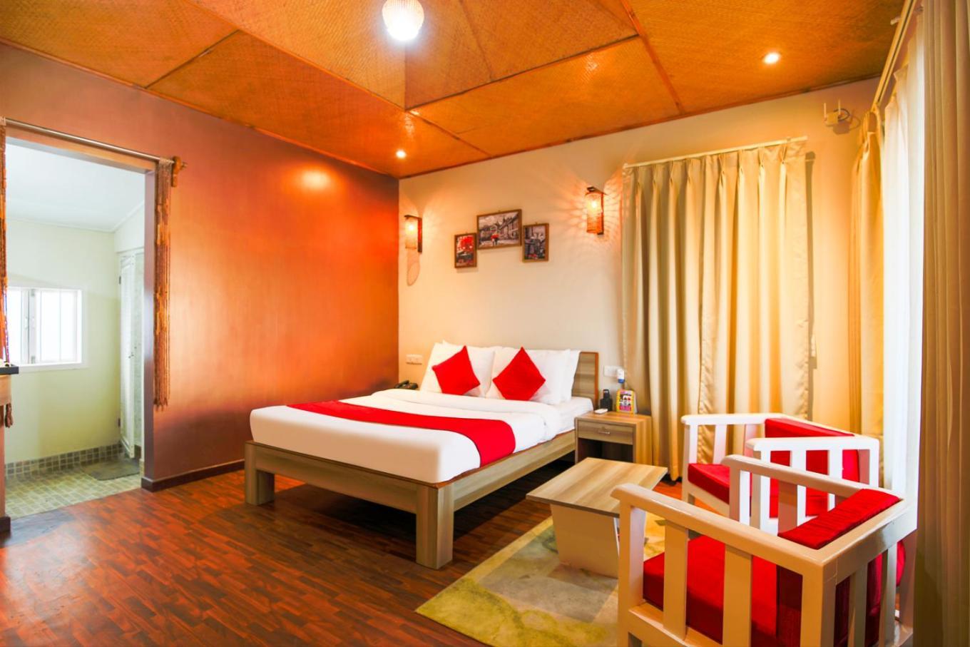 La Nicholas Lake View By Summit Hotels Shillong Buitenkant foto