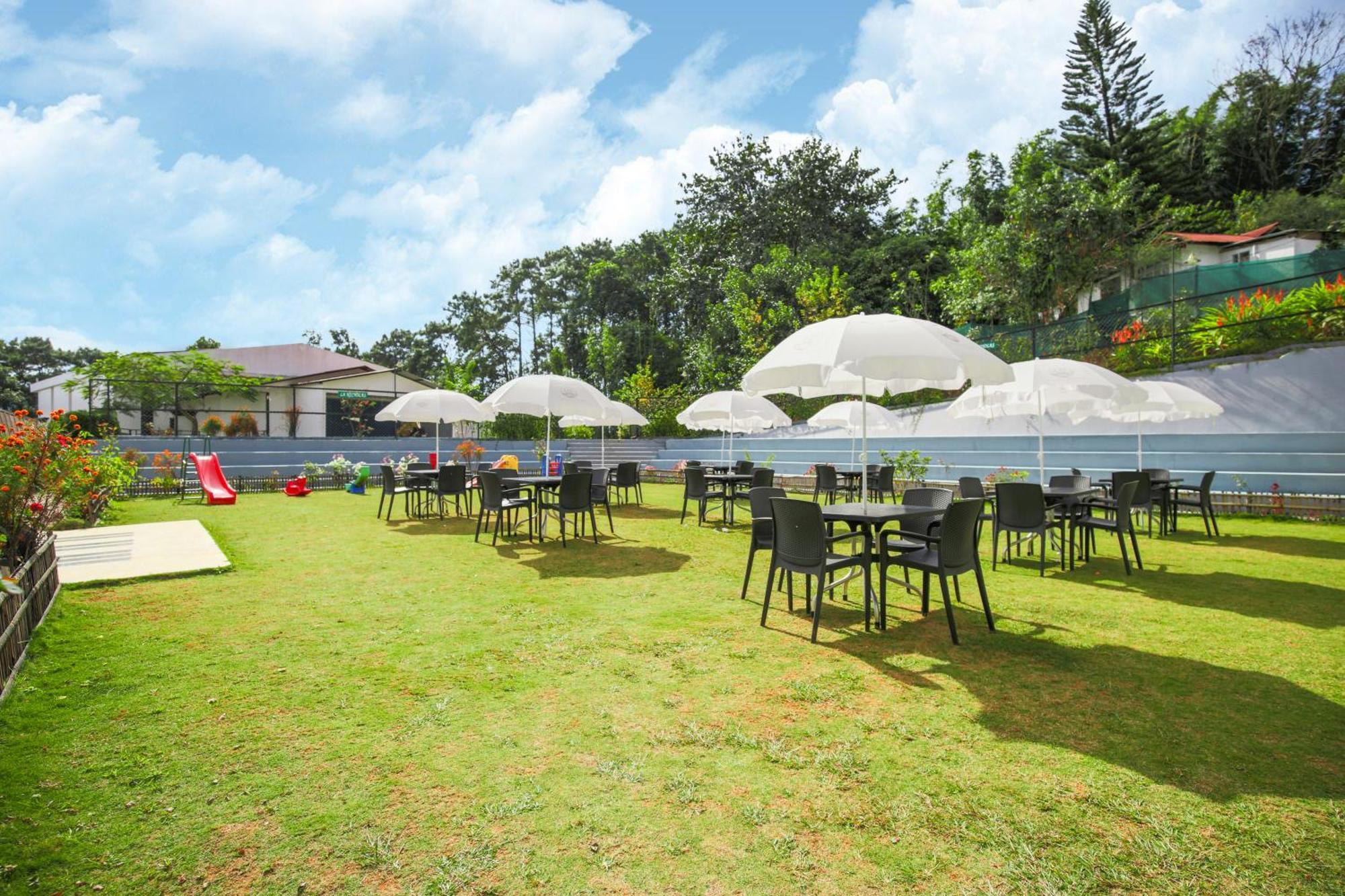 La Nicholas Lake View By Summit Hotels Shillong Buitenkant foto
