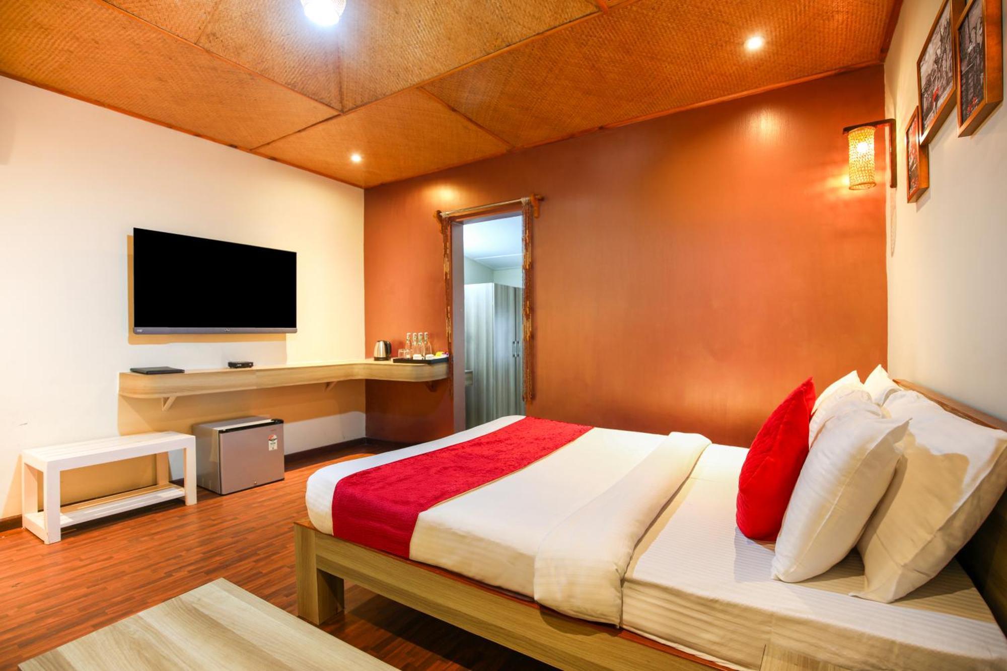 La Nicholas Lake View By Summit Hotels Shillong Kamer foto